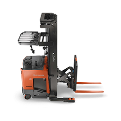 Reach Truck / Montacargas de alcance